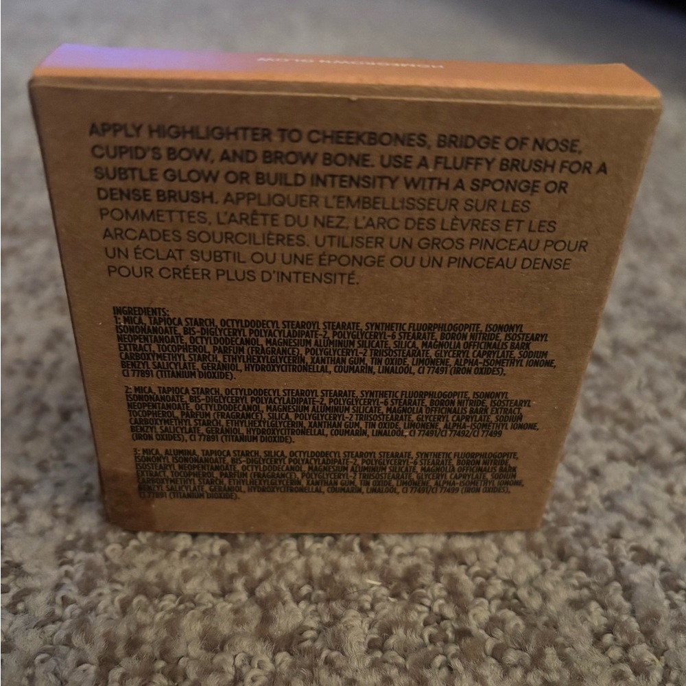 GXVE by Gwen Stefani Glow Highlighter Palette - Picture 3 of 5